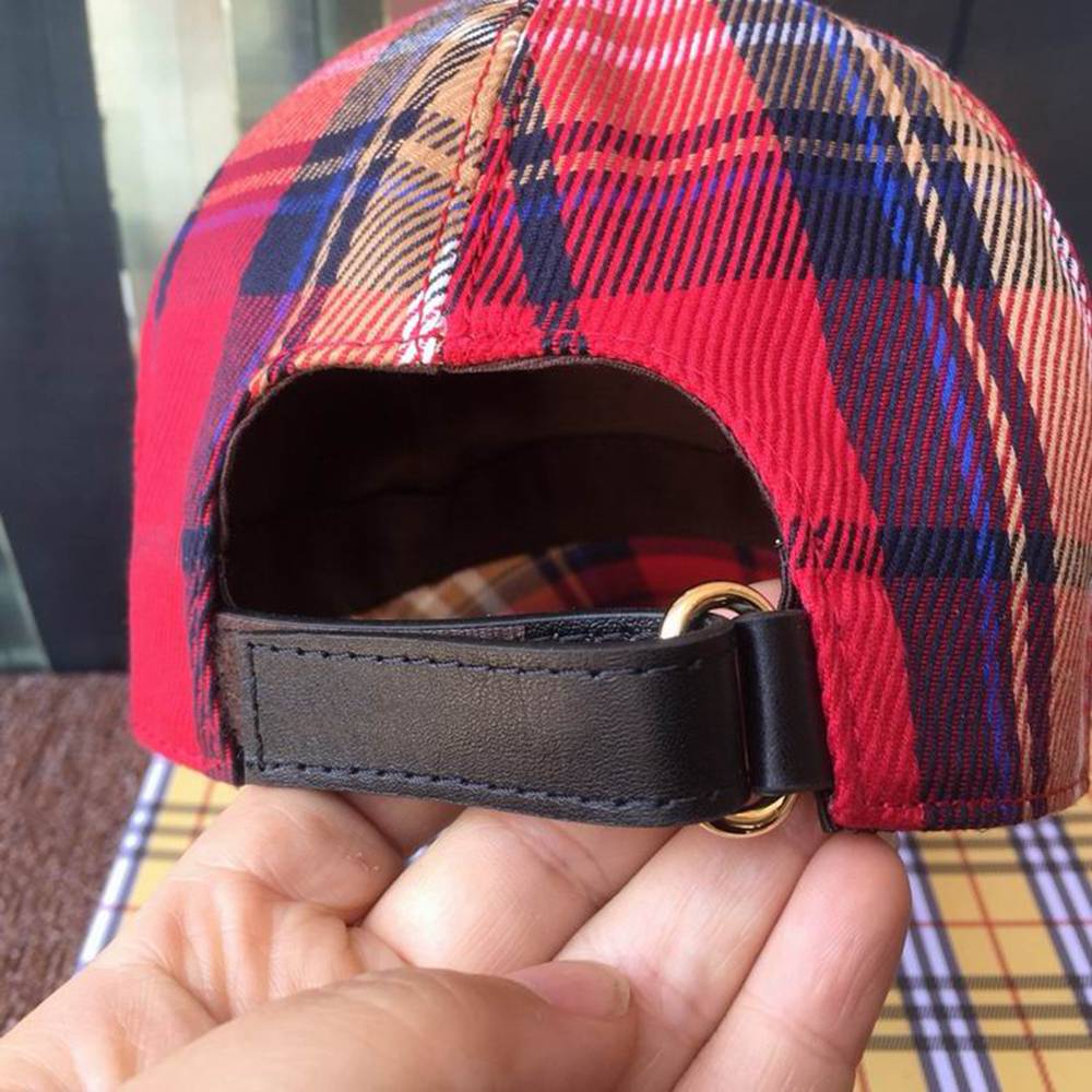 B**rry hat